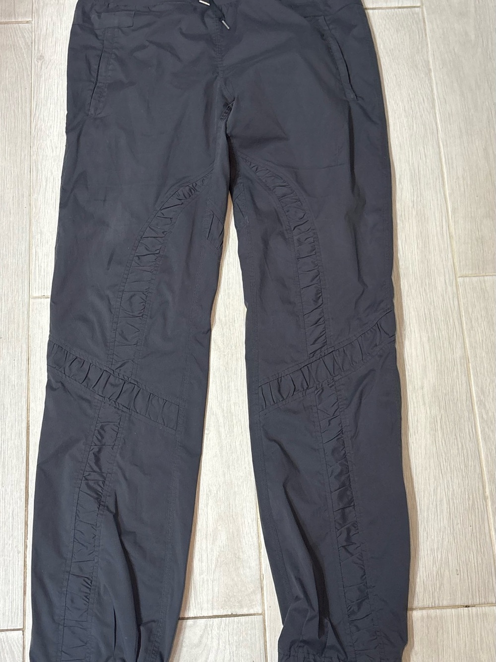 Lululemon OG Dance Studio Pants *Regular Size 6 Graphite Grey EUC $128 MSRP